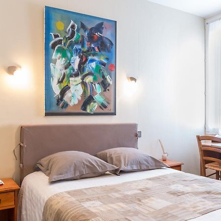 Hotel De La Gare Thouars Εξωτερικό φωτογραφία