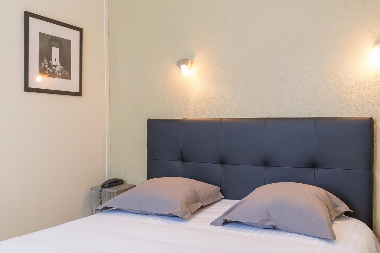 Hotel De La Gare Thouars Εξωτερικό φωτογραφία