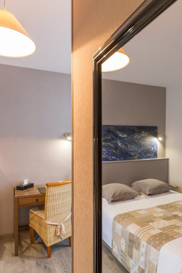 Hotel De La Gare Thouars Εξωτερικό φωτογραφία