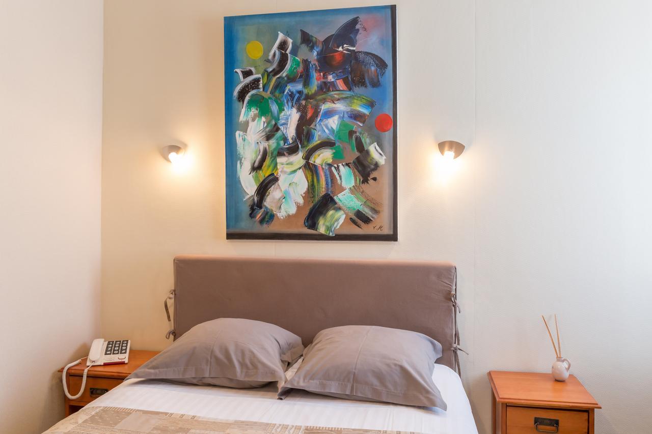 Hotel De La Gare Thouars Εξωτερικό φωτογραφία